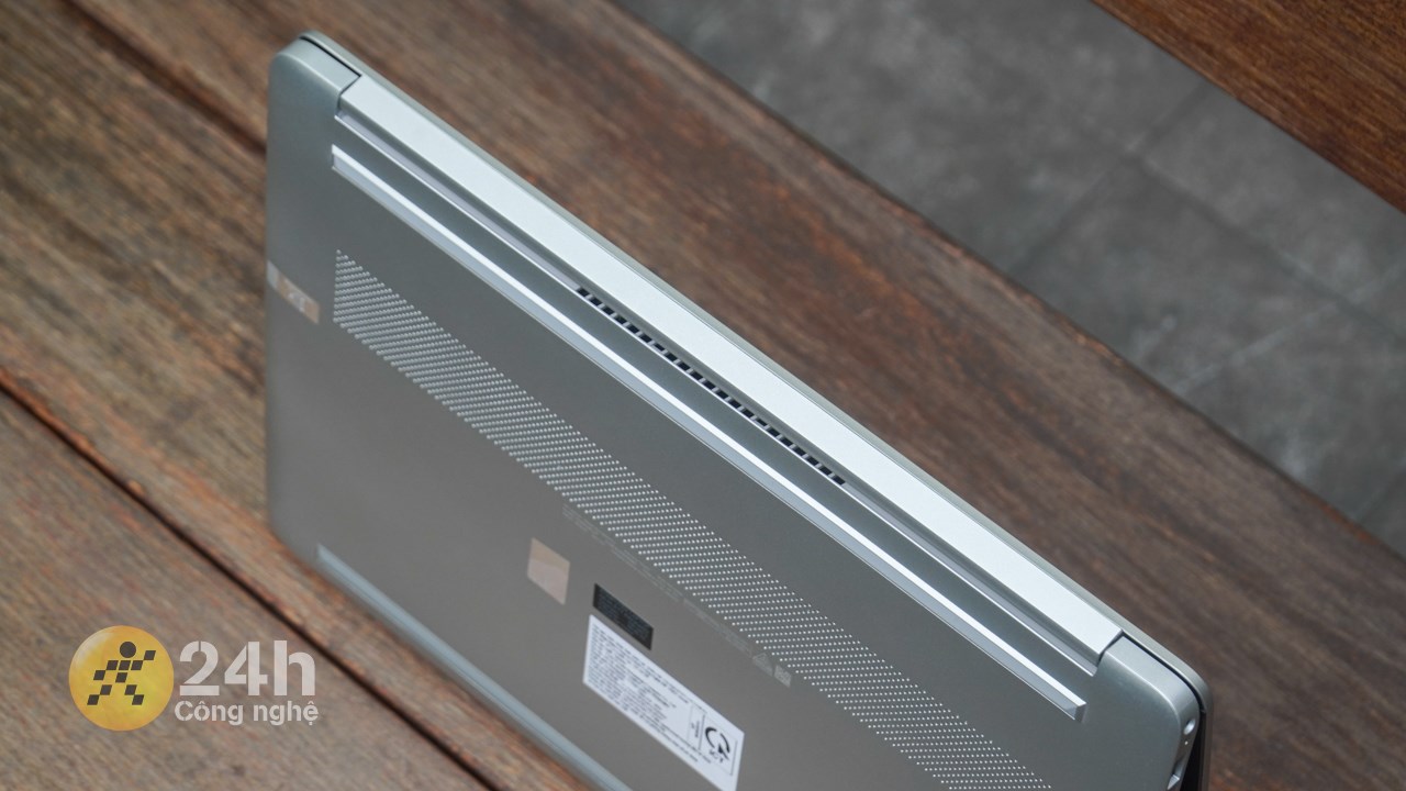 HP 15s fq5147TU có ngoại hình tương đối gọn, nhẹ và dễ dàng mang đi