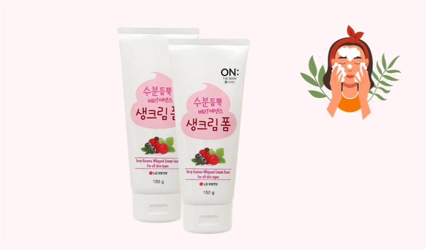 Sữa rửa mặt ON THE BODY Berry Essence Whipped Cream Foam