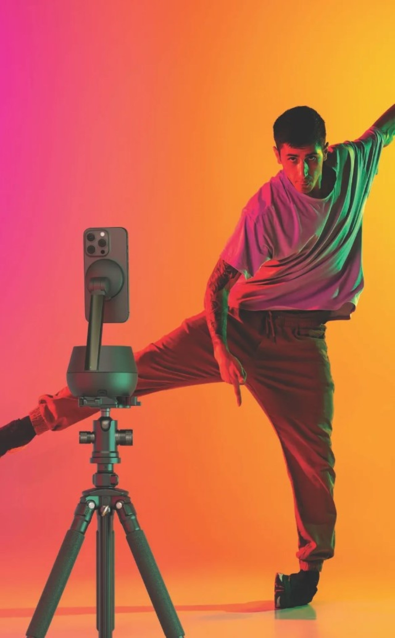 Auto-Tracking Pro sở hữu công nghệ tự động theo dõi đối tượng