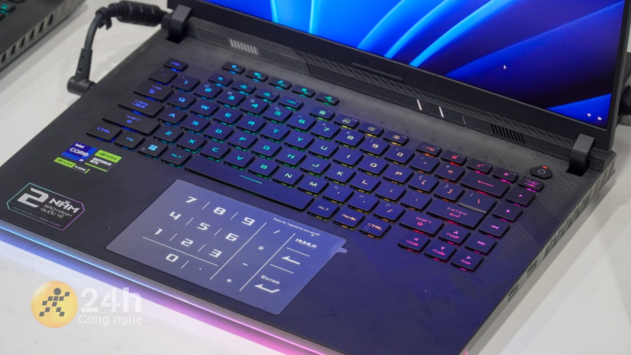 Hệ thống bàn phím của ASUS Strix Scar 16 2024.