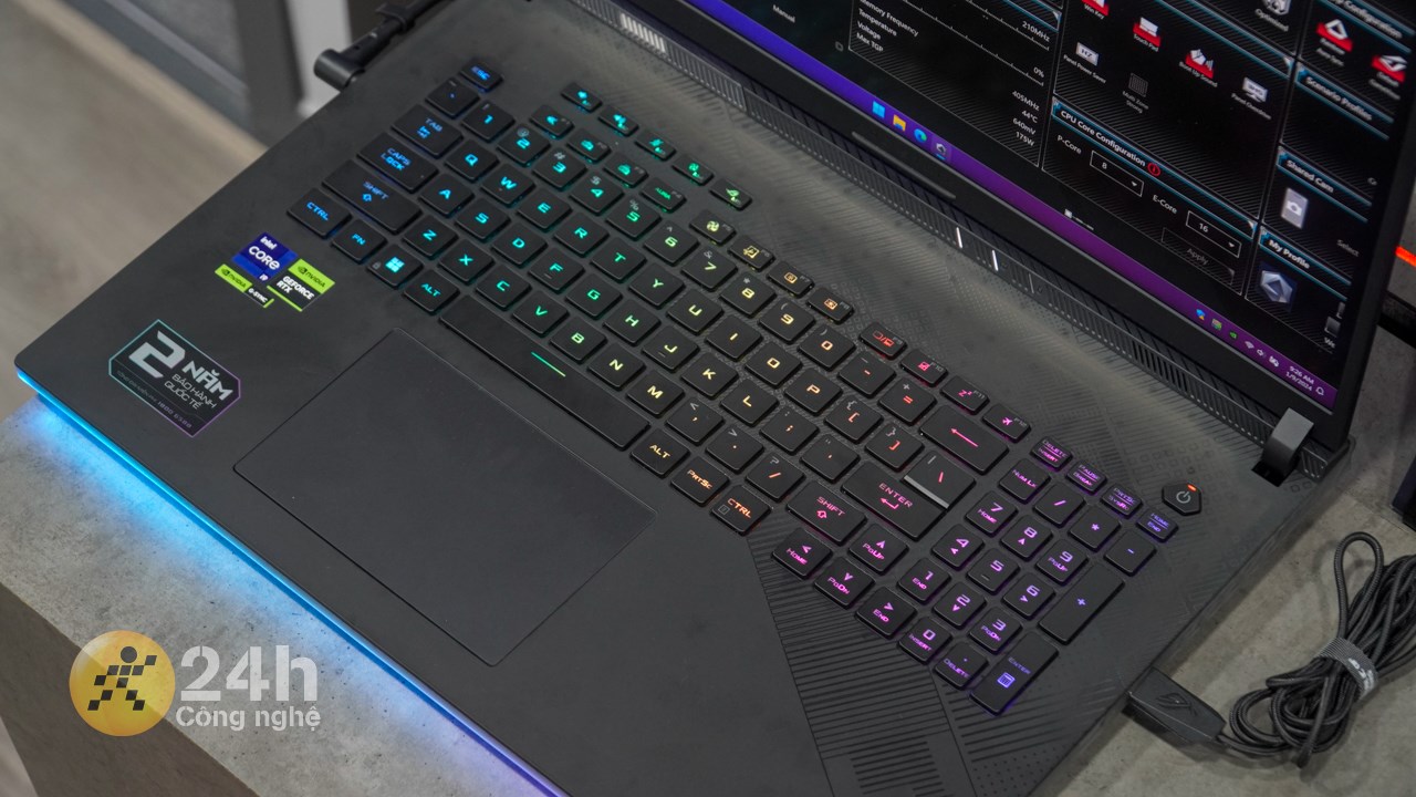 Hệ thống bàn phím của ASUS Strix Scar 18 2024.