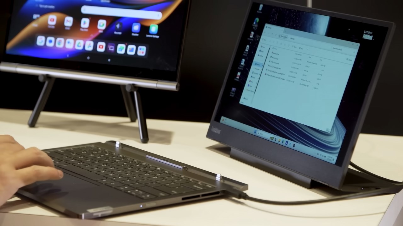 Hybrid Station và Hybrid Tab của Lenovo ThinkBook Plus Gen 5 Hybrid có thể tương tác với nhau qua Hybrid Stream