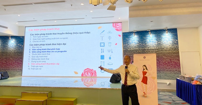 BS Lê Quang Thanh chia sẻ thông tin đến với các Dược sĩ An Khang BS Lê Quang Thanh chia sẻ thông tin đến với các Dược sĩ An Khang