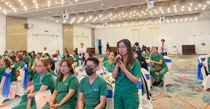 Dược sĩ đặt câu hỏi với bác sĩ và chuyên gia Dược sĩ đặt câu hỏi với bác sĩ và chuyên gia