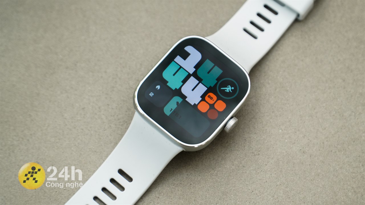 Redmi Watch 4 sử dụng khung viền kim loại thay vì sử dụng nhựa như trước đây Redmi Watch 4 sử dụng khung viền kim loại thay vì sử dụng nhựa như trước đây