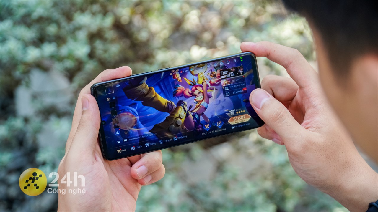 Pin của Redmi Note 13 Pro 5G có thể đáp ứng nhu cầu chơi game trong thời gian dài của một số người dùng.