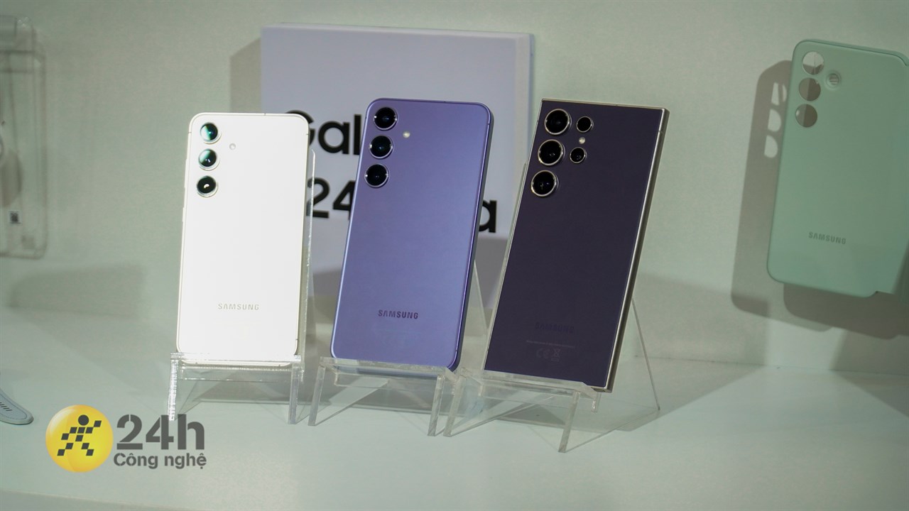Galaxy S24 Ultra (phải) nói riêng và Galaxy S24 Series là những sản phẩm rất đáng dùng hiện nay.