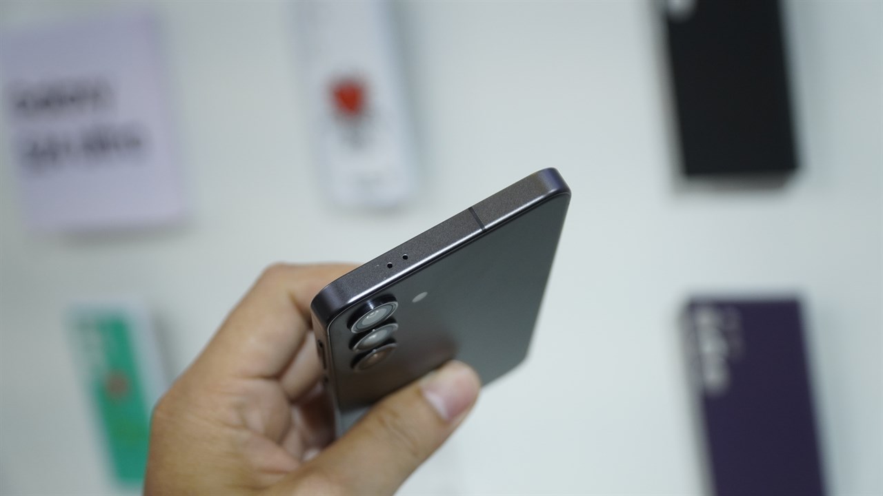 Đâu là những nâng cấp đáng mua trên Galaxy S24 so với tiền nhiệm S23 Đâu là những nâng cấp đáng mua trên Galaxy S24 so với tiền nhiệm S23