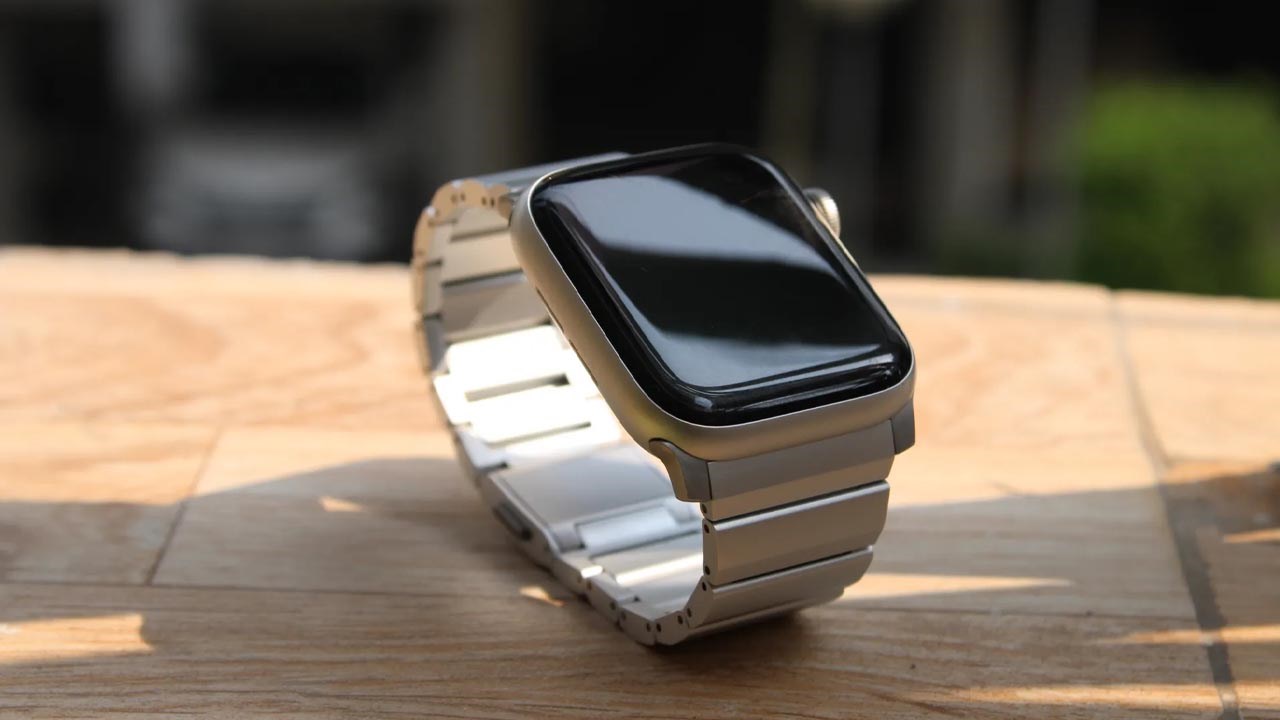 Apple Watch nên mua nhôm hay thép