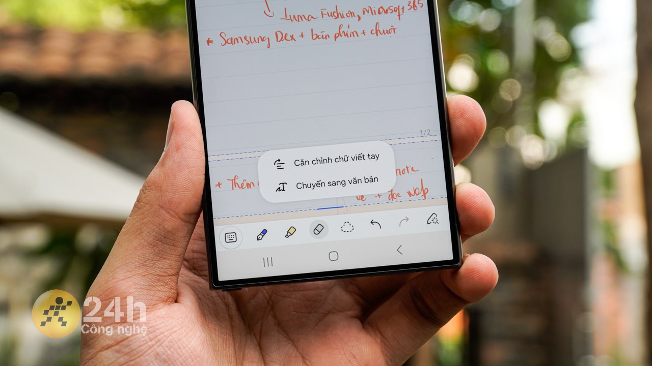 Trong ứng dụng Galaxy Notes, AI trên Galaxy S24 Ultra còn có thể tự động căn chỉnh chữ viết hoặc chuyển chữ viết thành dạng văn bản. Trong ứng dụng Galaxy Notes, AI trên Galaxy S24 Ultra còn có thể tự động căn chỉnh chữ viết hoặc chuyển chữ viết thành dạng văn bản.