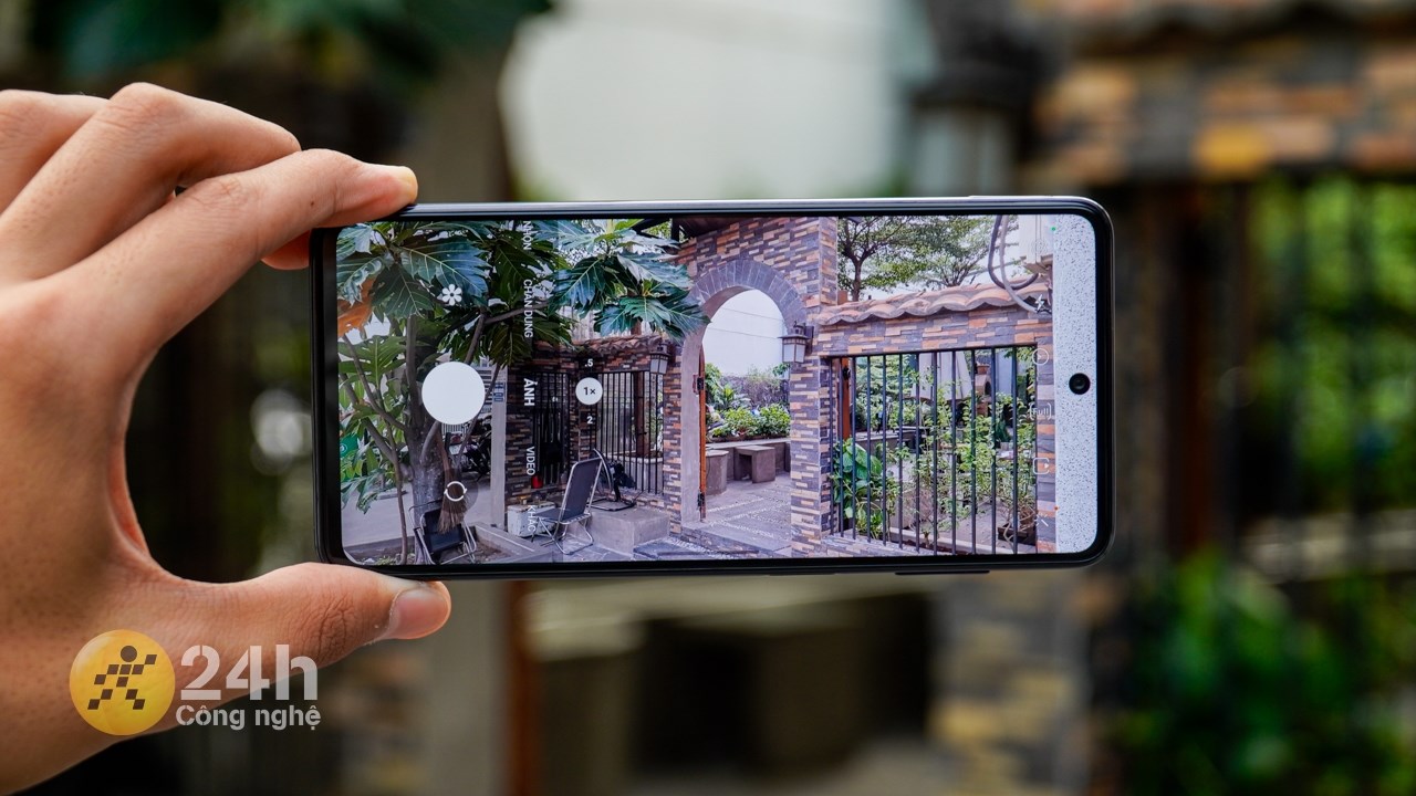 Galaxy M55 có hệ thống 4 camera sau giúp bắt trọn mọi khoảnh khắc đầy ấn tượng