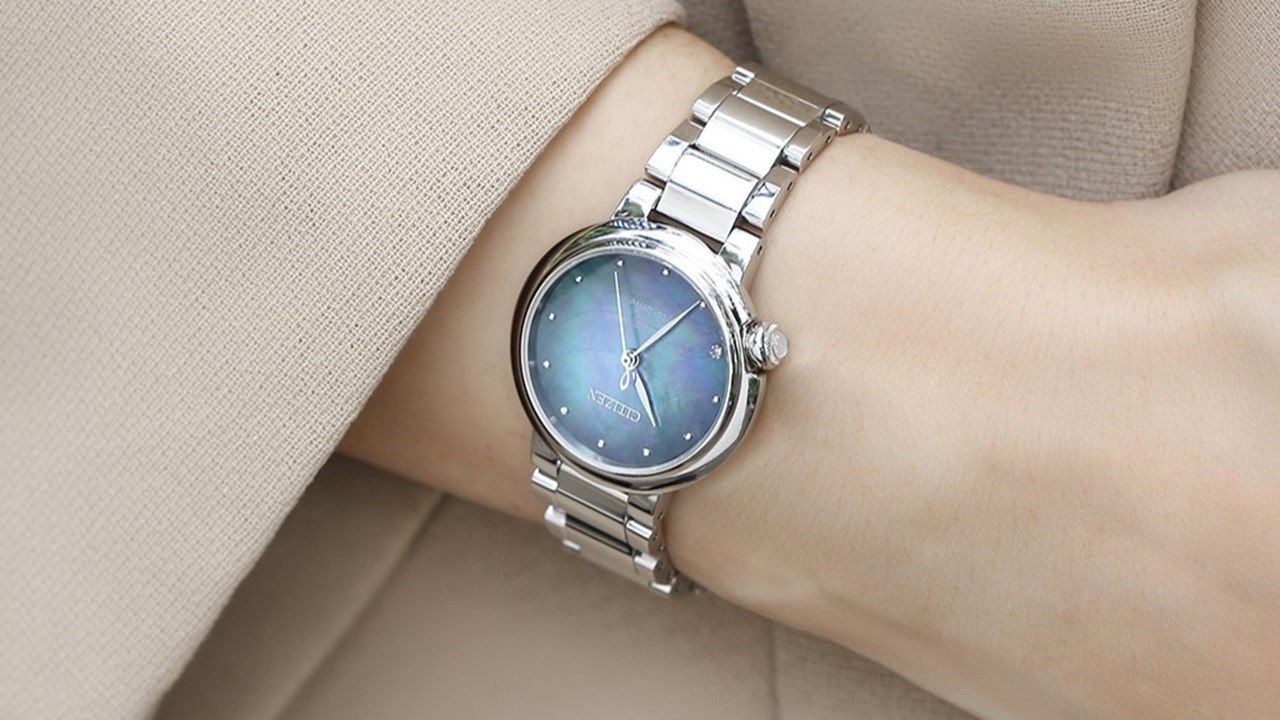 CITIZEN Mother Earth EM0910-80N: Đồng hồ CITIZEN đỉnh cao tuyệt tác CITIZEN Mother Earth EM0910-80N: Đồng hồ CITIZEN đỉnh cao tuyệt tác