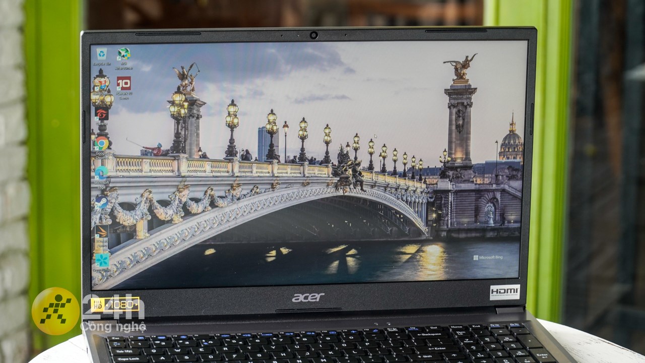 Acer Aspire Lite 15 có thể đáp ứng đến hơn 2 giờ 30 phút sử dụng với tác vụ cơ bản.