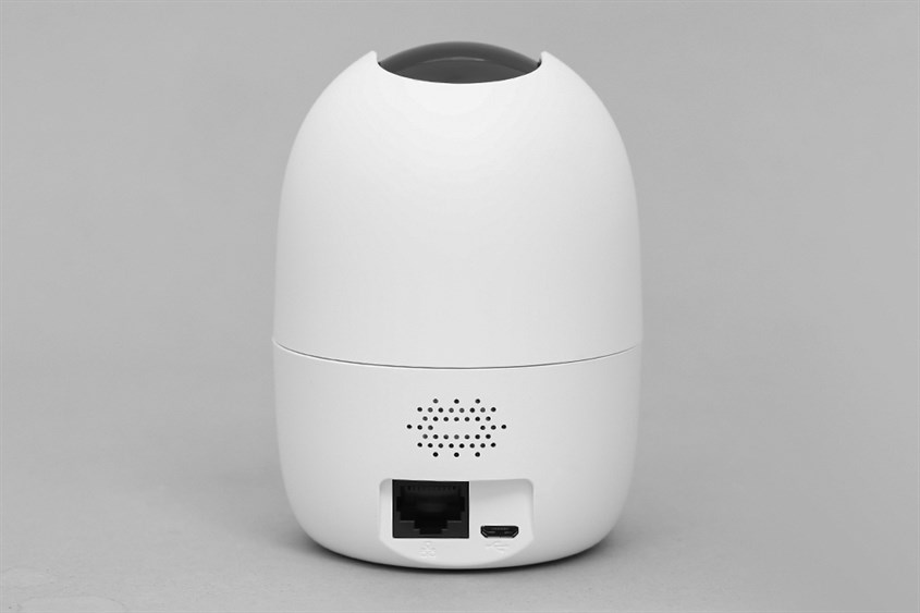 Camera theo d&otilde;i v&agrave; b&aacute;o động khi ph&aacute;t hiện x&acirc;m nhập bất thường, t&iacute;ch hợp c&ograve;i b&aacute;o động với &acirc;m lượng đủ lớn để cảnh b&aacute;o tại chỗ