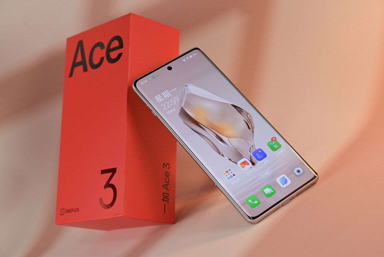 Trên tay OnePlus Ace 3: Giá từ 8.9 triệu, thiết kế đẹp, hiệu năng mạnh