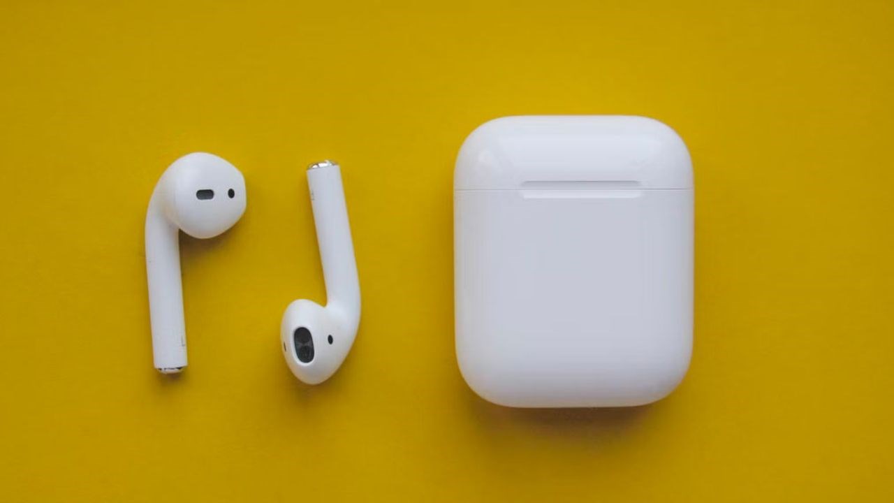 Thiết kế tai nghe Bluetooth AirPods 2 Apple MV7N2 
