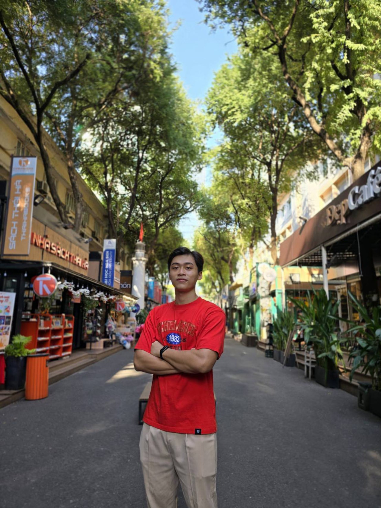 Ảnh chụp mức 1x từ camera tele của Galaxy S24 Ultra có hiệu ứng bokeh chưa quá rõ ràng.