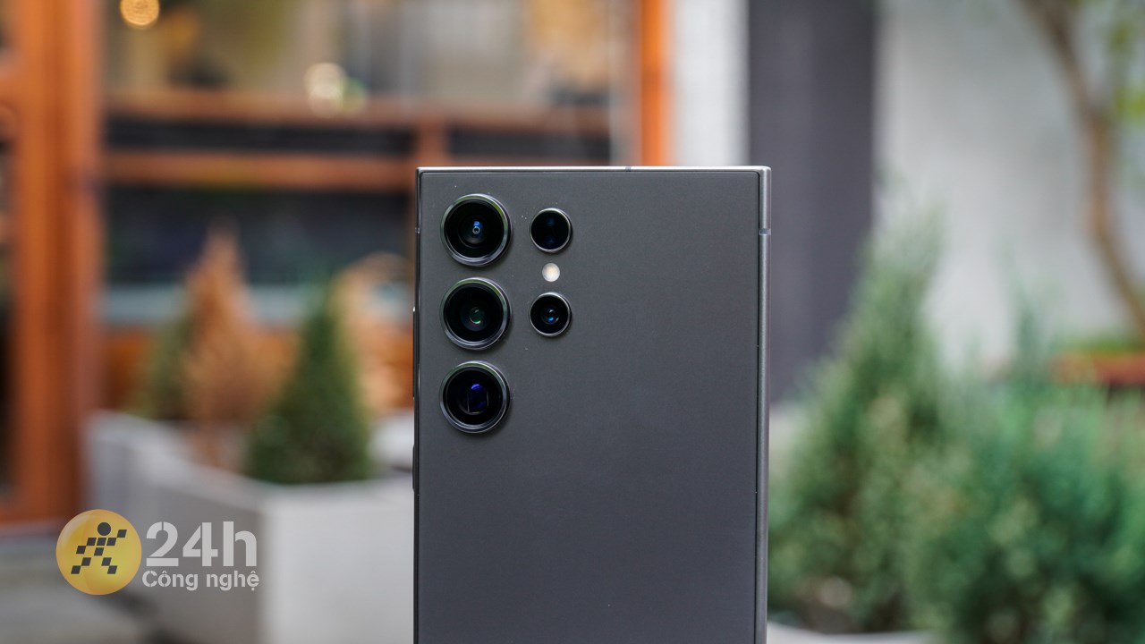Galaxy S24 Ultra được trang bị hệ thống camera xịn sò.