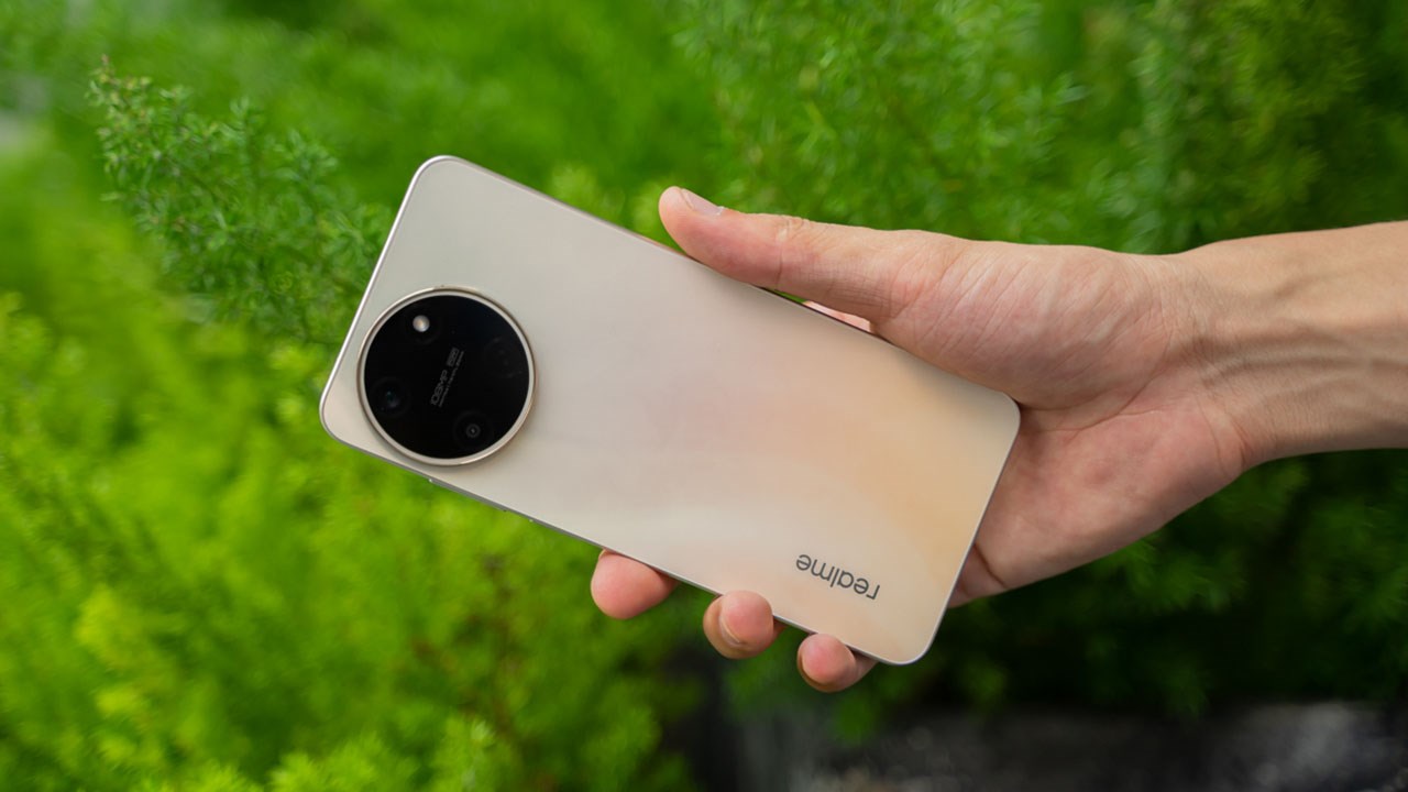 realme 11 series giá chỉ từ 6.99 triệu, thiết kế mê đắm lòng người