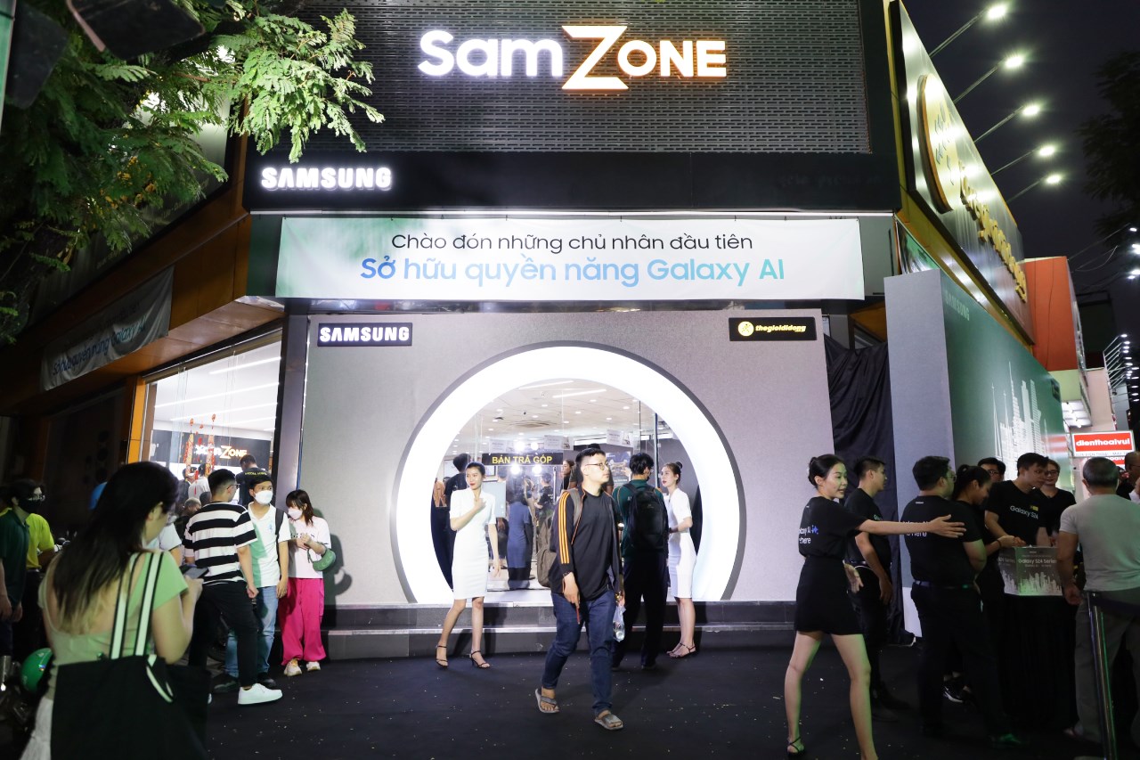 Sự kiện giao hàng và mở bán Galaxy S24 Series