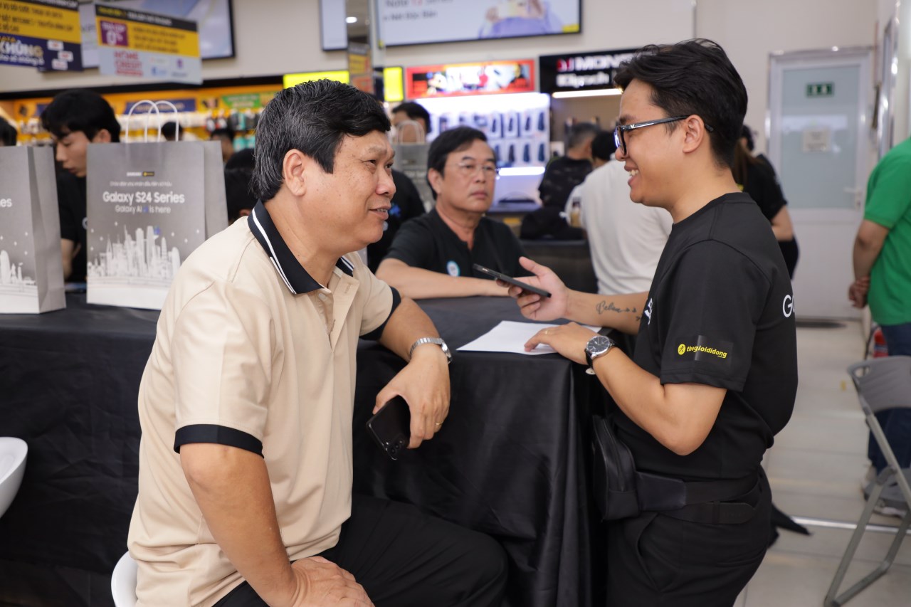 Sự kiện giao hàng và mở bán Galaxy S24 Series