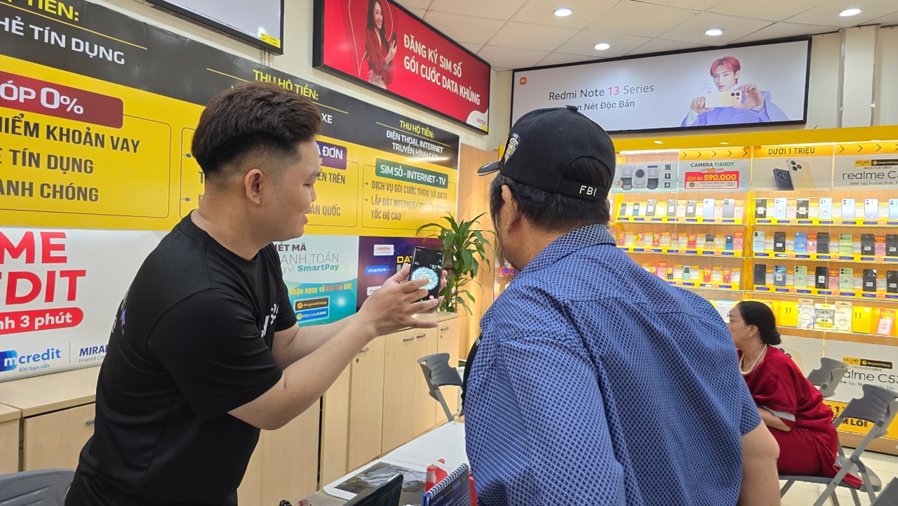 Sự kiện giao hàng và mở bán Galaxy S24 Series