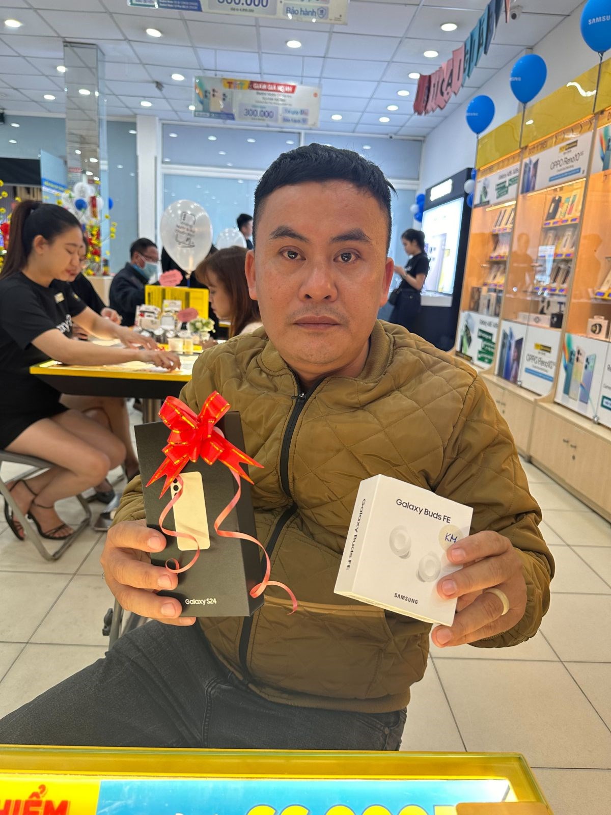 Sự kiện giao hàng và mở bán Galaxy S24 Series