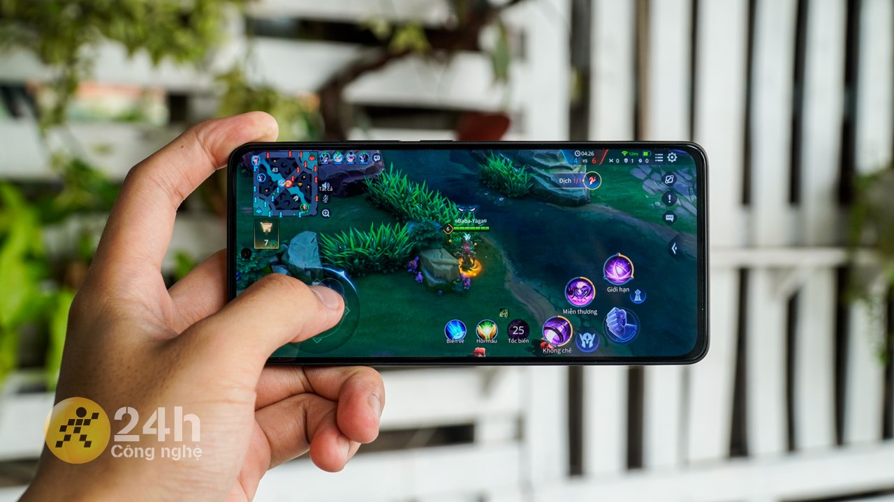 Redmi Note 13 còn mang lại thời gian chơi game lâu dài.