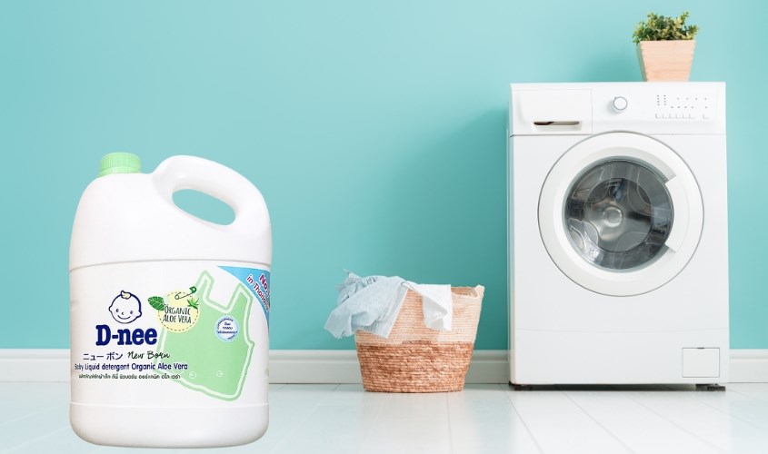 Nước giặt quần áo cho bé D-nee Xanh Lá hương nha đam can 3 lít