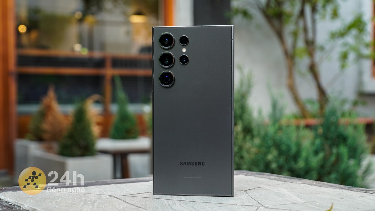 Galaxy S24 Ultra là sản phẩm cao cấp đáng dùng nhất trong đầu năm 2024.