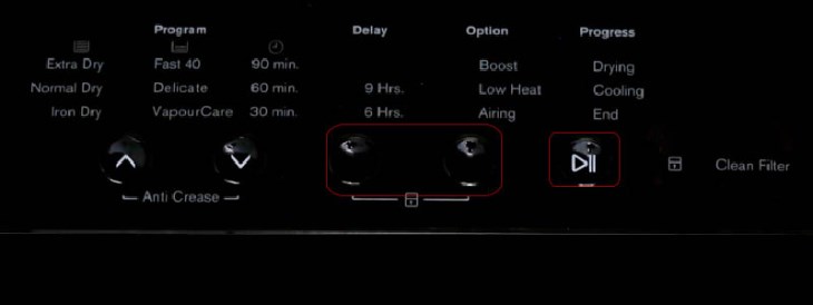 Nhấn giữ đồng thời 2 nút Delay và Option để kích hoạt tính năng khóa trẻ em