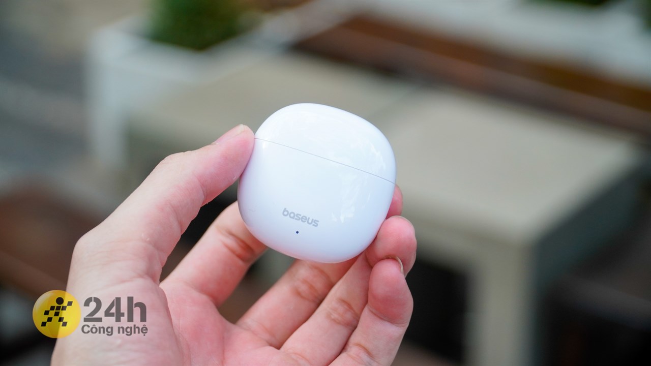 Baseus Bowie E13 được thiết kế gọn nhẹ và thân thiện với người dùng.