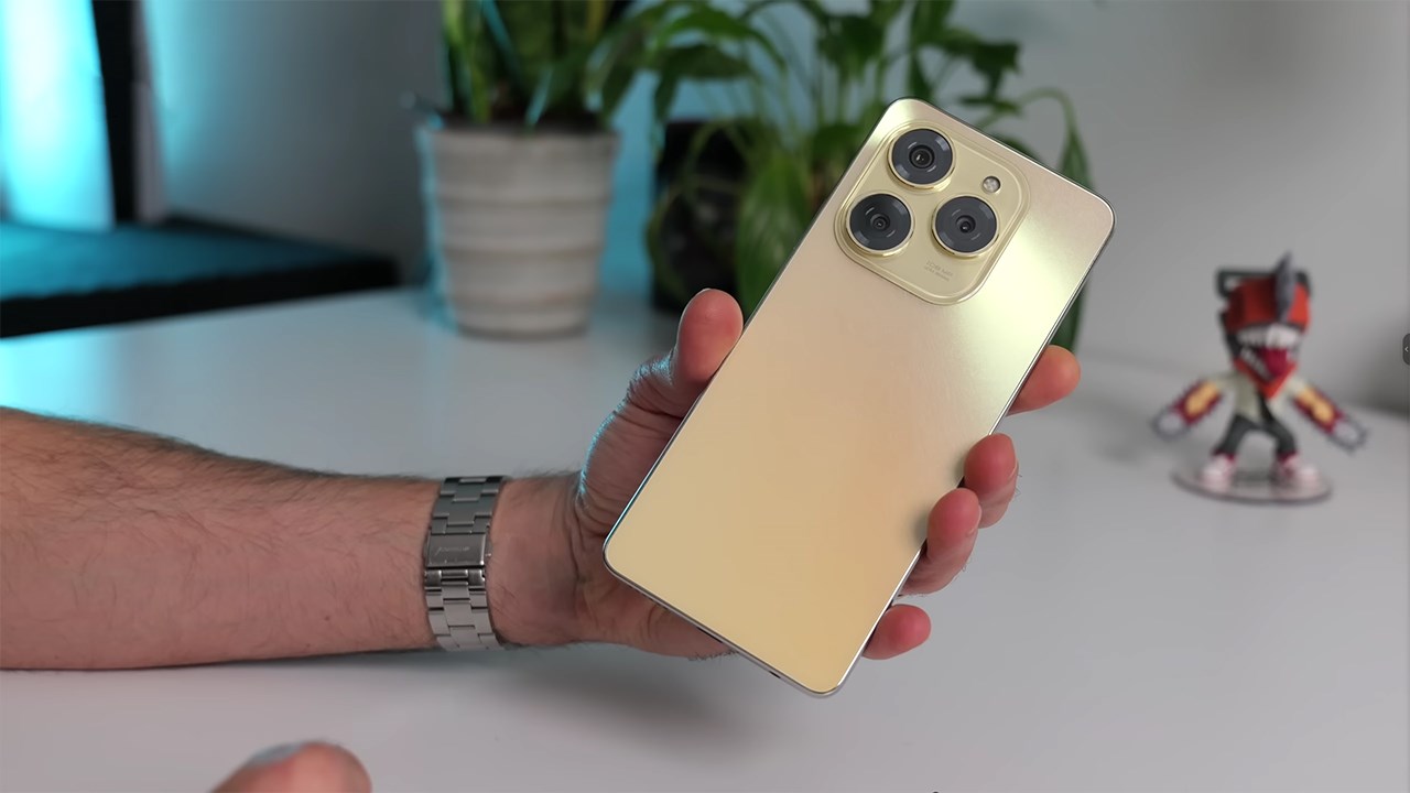 Cuối cùng là nhân vật chính Tecno Spark 20 Pro. Nguồn: Tech Spurt.