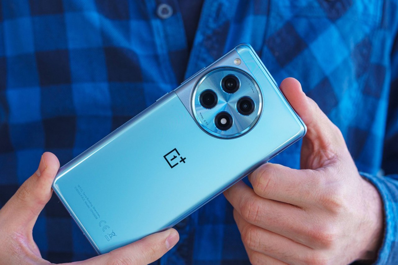 Mình mong OnePlus 13R sẽ được thiết kế vuông hơn so với thế hệ trước (ảnh minh họa: OnePlus 12R), Nguồn: GSMArena. Mình mong OnePlus 13R sẽ được thiết kế vuông hơn so với thế hệ trước (ảnh minh họa: OnePlus 12R), Nguồn: GSMArena.