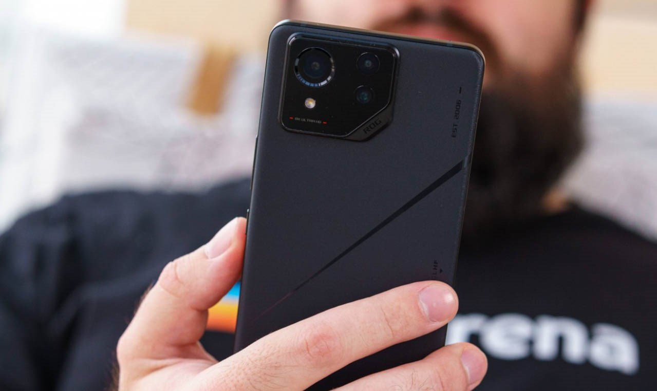 Đánh giá ASUS ROG Phone 8 Pro Đánh giá ASUS ROG Phone 8 Pro