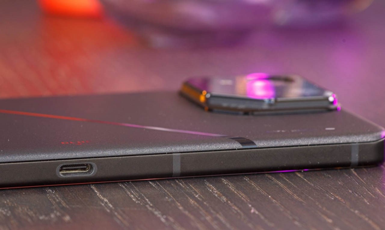 Đánh giá ASUS ROG Phone 8 Pro Đánh giá ASUS ROG Phone 8 Pro