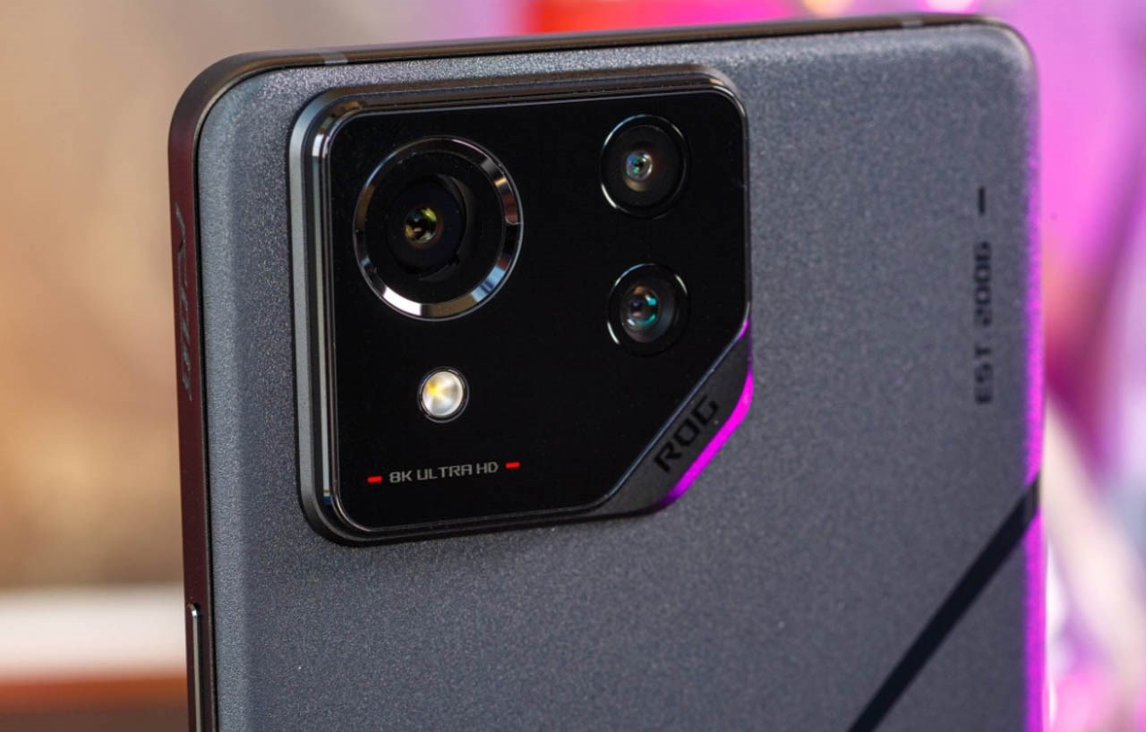 Đánh giá ASUS ROG Phone 8 Pro Đánh giá ASUS ROG Phone 8 Pro