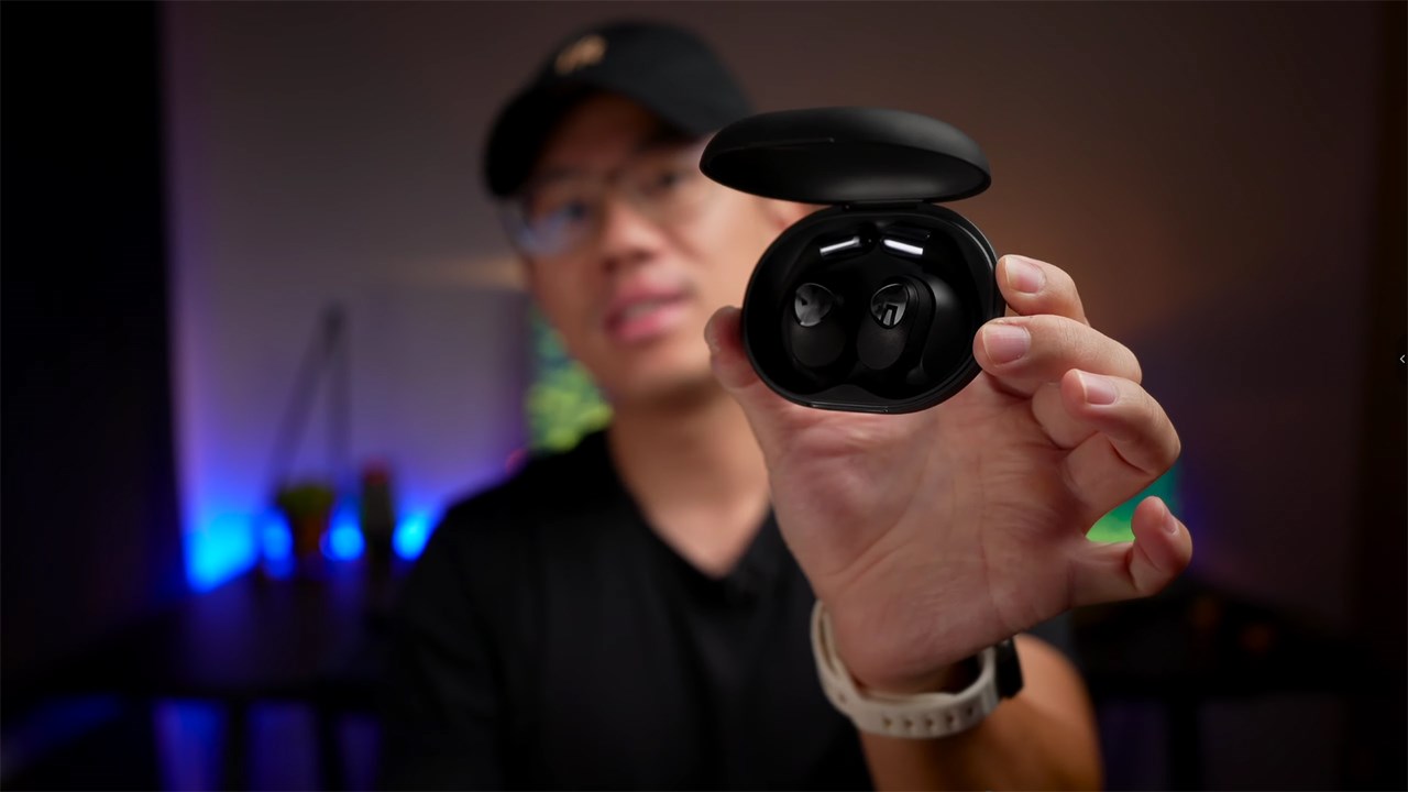 SoundPEATS GoFree 2 có chất lượng hoàn thiện rất tốt. Nguồn: Sean Talks Tech.