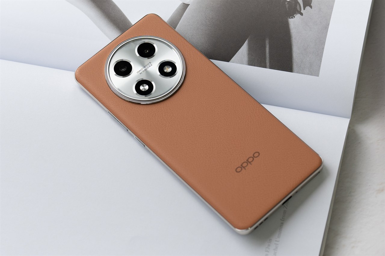 Nếu được trang bị đúng bộ cấu hình trên thì OPPO A3 Pro có thể là sản phẩm rất đáng mong chờ của OPPO đấy (ảnh minh họa: OPPO A2 Pro). Nguồn: Vopmart. Nếu được trang bị đúng bộ cấu hình trên thì OPPO A3 Pro có thể là sản phẩm rất đáng mong chờ của OPPO đấy (ảnh minh họa: OPPO A2 Pro). Nguồn: Vopmart.