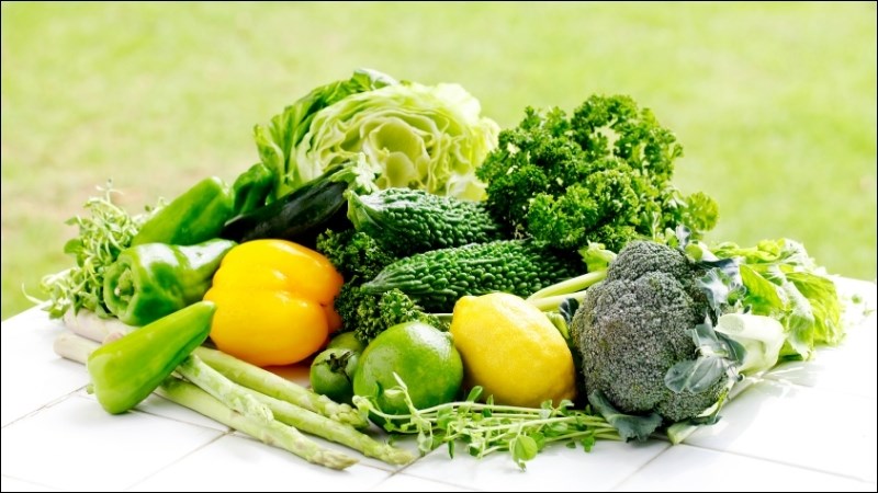 Rau xanh có hàm lượng chất xơ cao giúp giảm lượng cholesterol trong máu