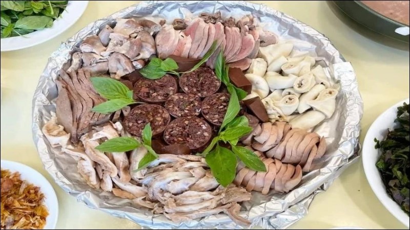 Nội tạng động vật chứa nhiều cholesterol làm tăng gánh nặng chuyển hóa ở gan