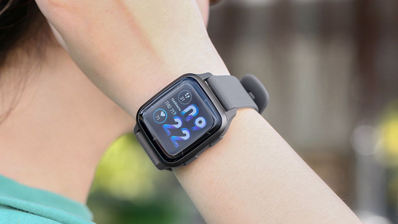 Mua đồng hồ Garmin giá chỉ từ 3.5 triệu, pin cao nhất đến 14 ngày, kính cường lực cực bền