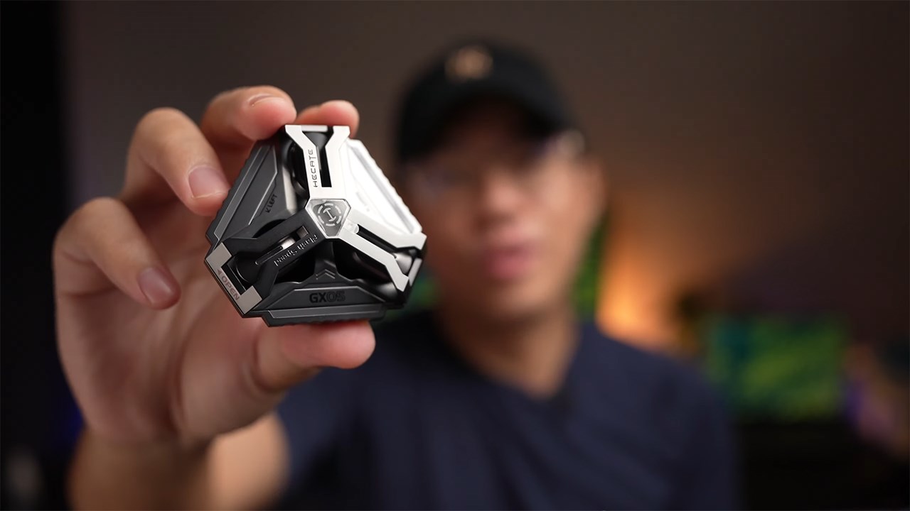 Edifier Hecate GX05 được thiết rất độc đáo và chỉn chu trong từng chi tiết. Nguồn: Sean Talks Tech.