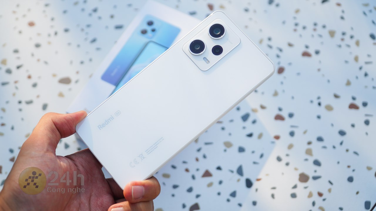 Thiết kế hiện đại trên Redmi Note 12 Pro 5G