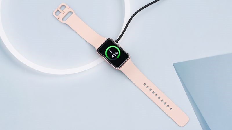 Galaxy Fit3 kh&aacute;ng nước, chống bụi đạt ti&ecirc;u chuẩn IP68 ấn tượng