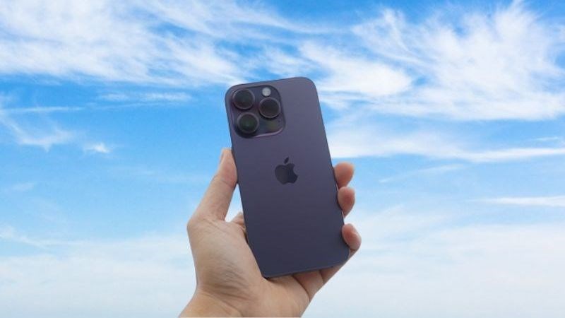 iPhone 14 thiết kế thanh lịch, sang trọng 