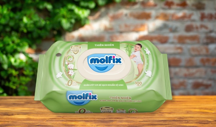 Khăn ướt Molfix sạch khuẩn vệ sinh không mùi gói 100 miếng