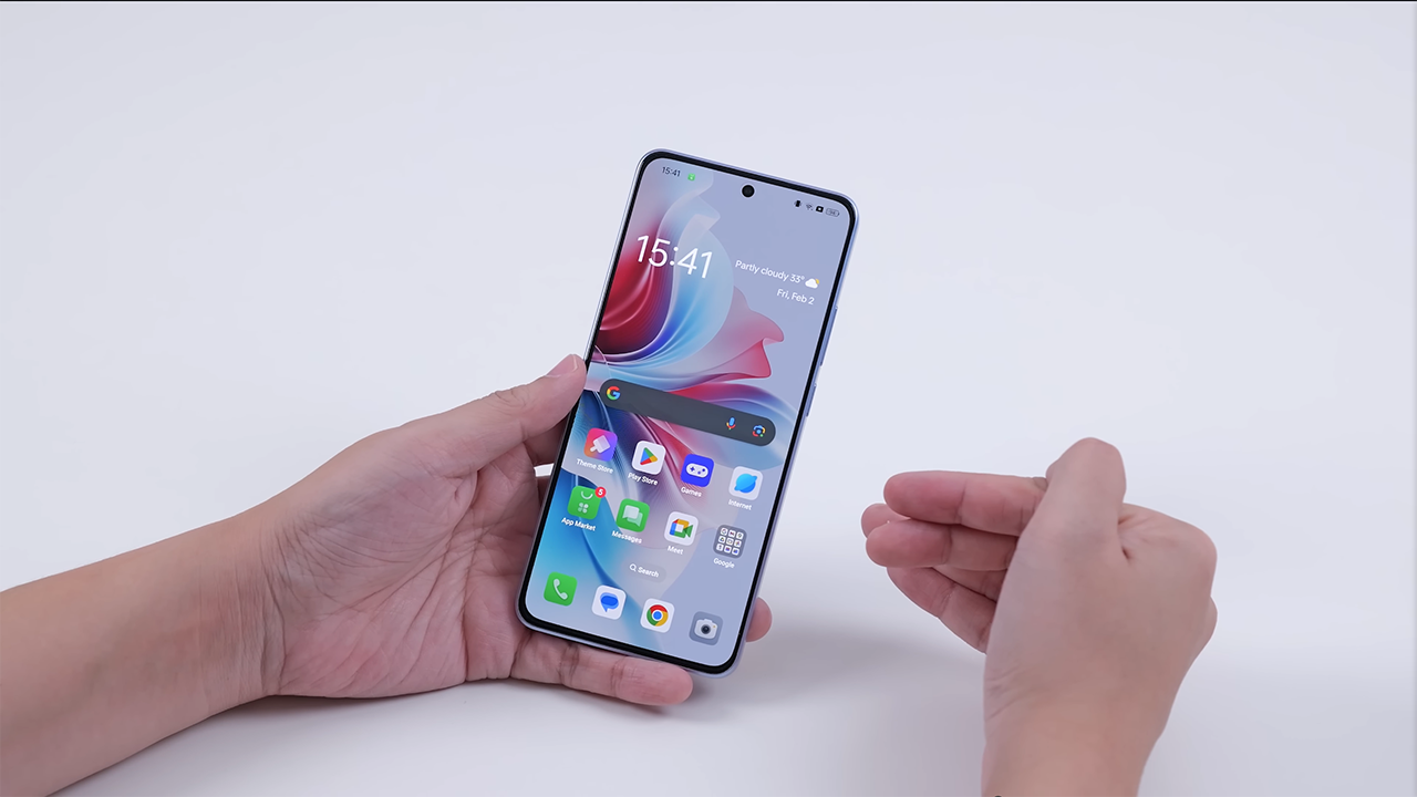 Thiết bị còn có thể đa nhiệm tốt nhờ trang bị dung lượng RAM 8 GB. Nguồn: StepGeekTV Online.