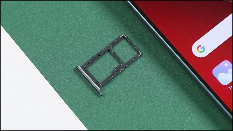 Redmi Note 13 Pro được hỗ trợ 2 Nano SIM tiện lợi cho người d&ugrave;ng