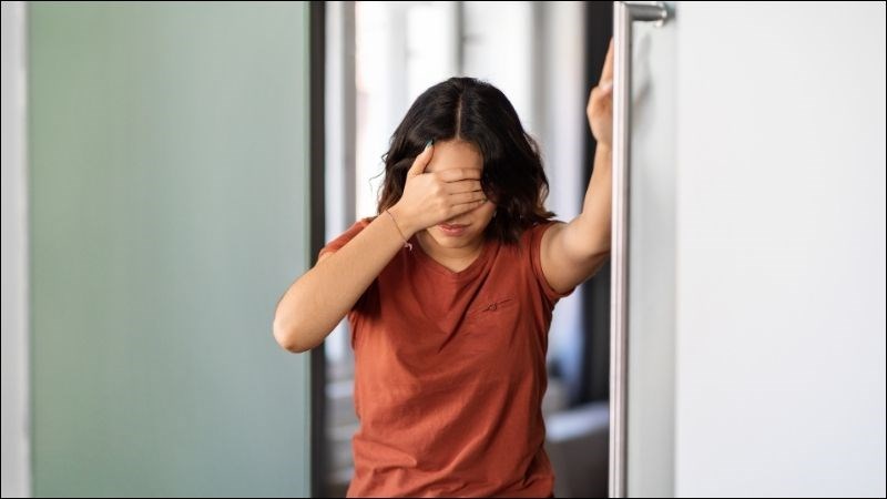 Chóng mặt, choáng váng là triệu chứng thường gặp của rối loạn tiền đình